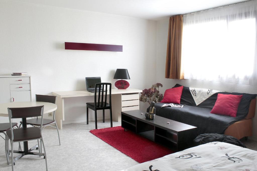 Residence Les Temporis Bretteville Sur Odon Ruang foto